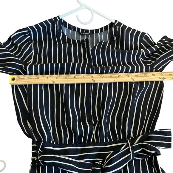 Club Monaco Black and White Wrap Dress with Mandarin Collar - Picture 6 of 9